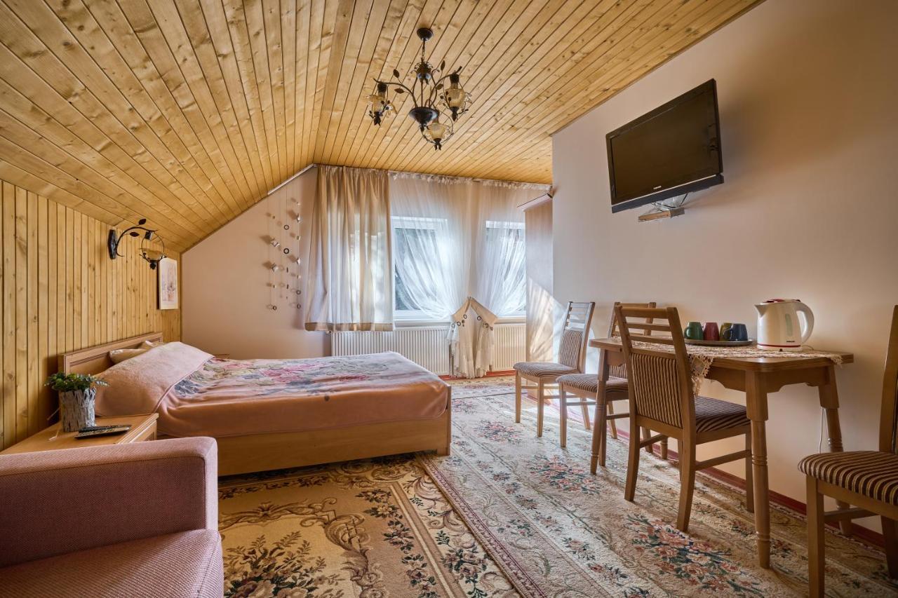 Tsaryna Sadyba Yablunytsya Luaran gambar
