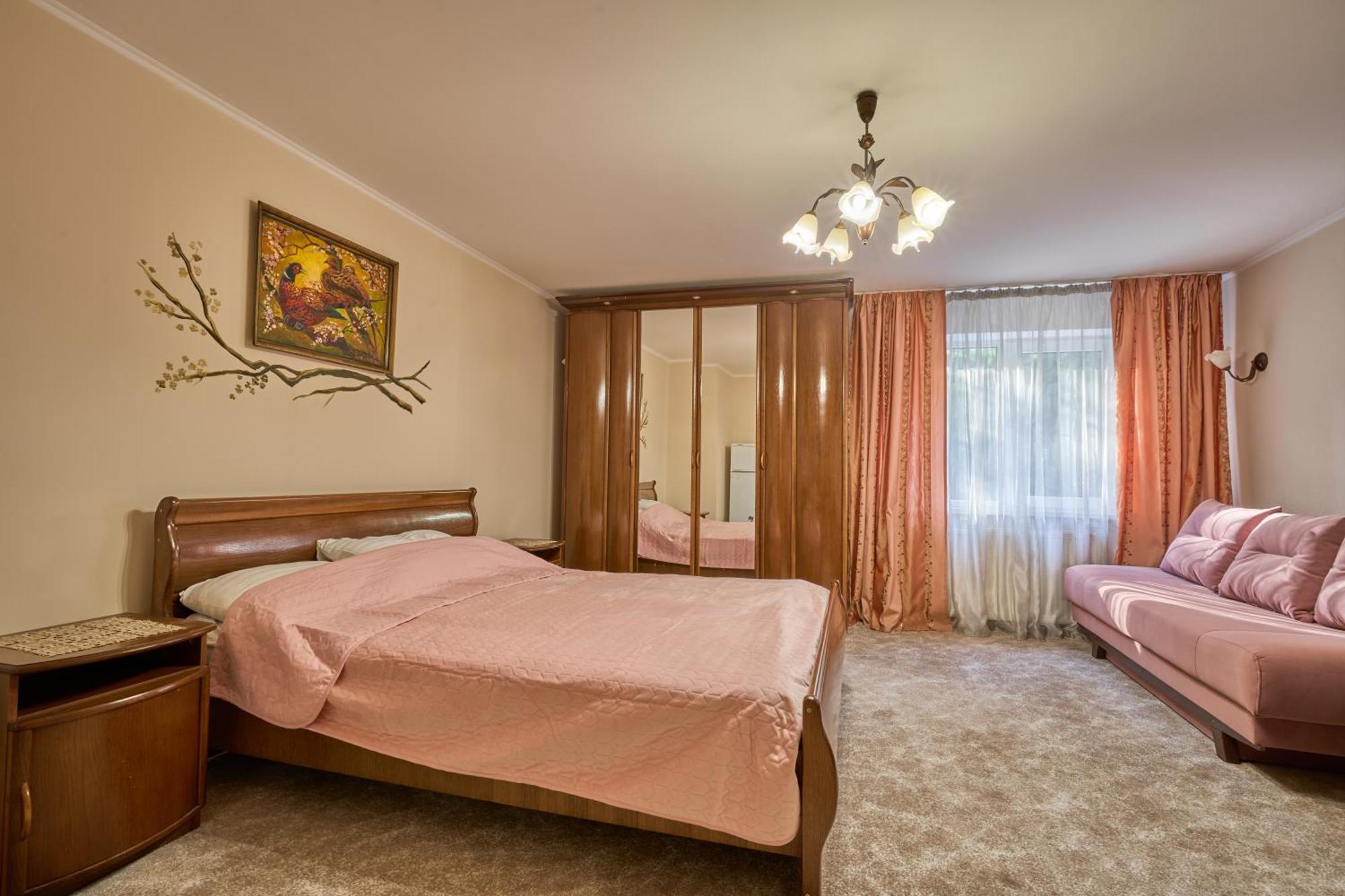 Tsaryna Sadyba Yablunytsya Luaran gambar